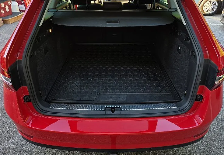 Zunanja slika - Škoda Superb - 2.0 TDI L K DSG 140 kW PANORAMA-USNJE-ACC - 10