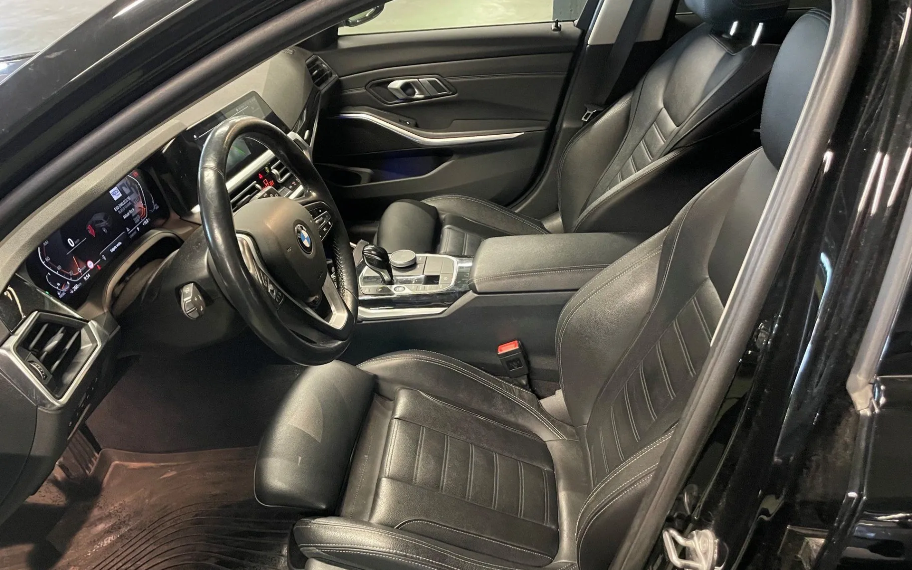 Zunanja slika - BMW Serija 3 - 320d XDrive Sport Line Avt.LED.NAVI.KAMERA.OGR.SE - 24