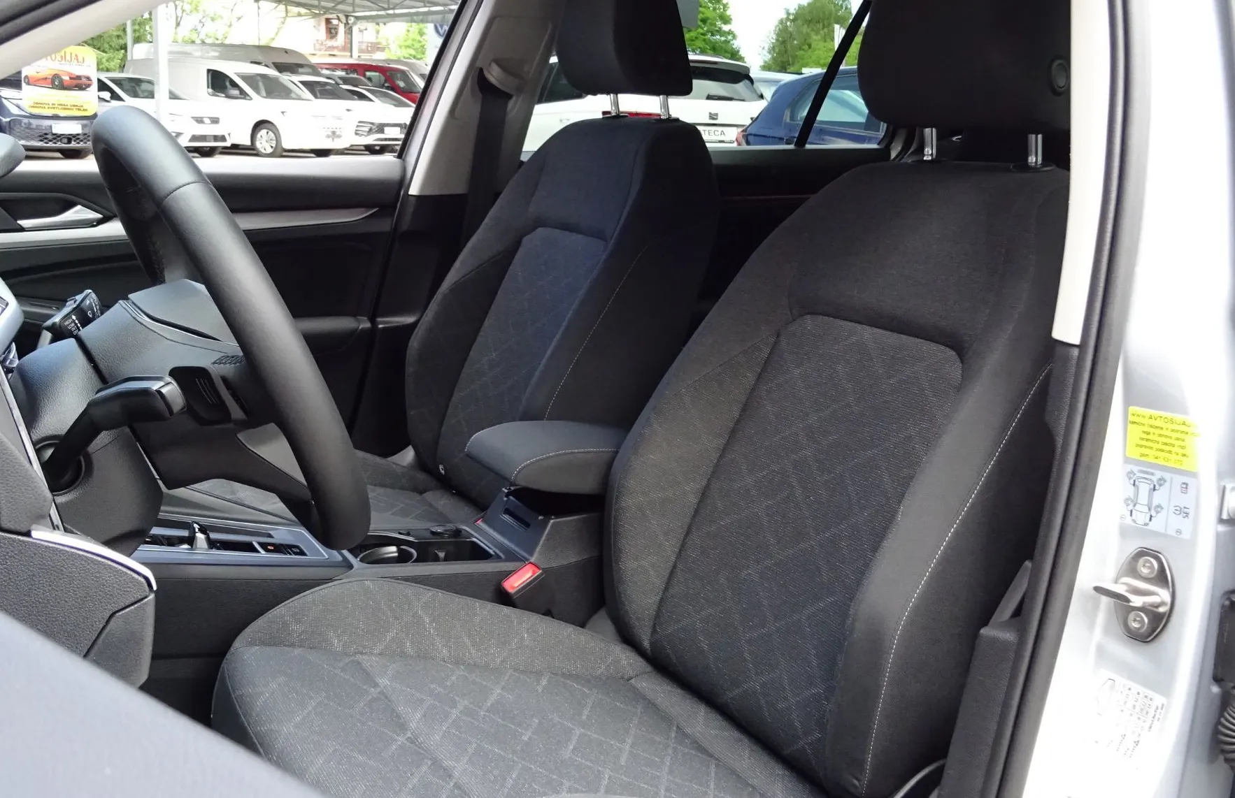 Zunanja slika - Volkswagen Golf - Variant 2.0 TDI DSG Life 150KM - KOT NOV - - 9