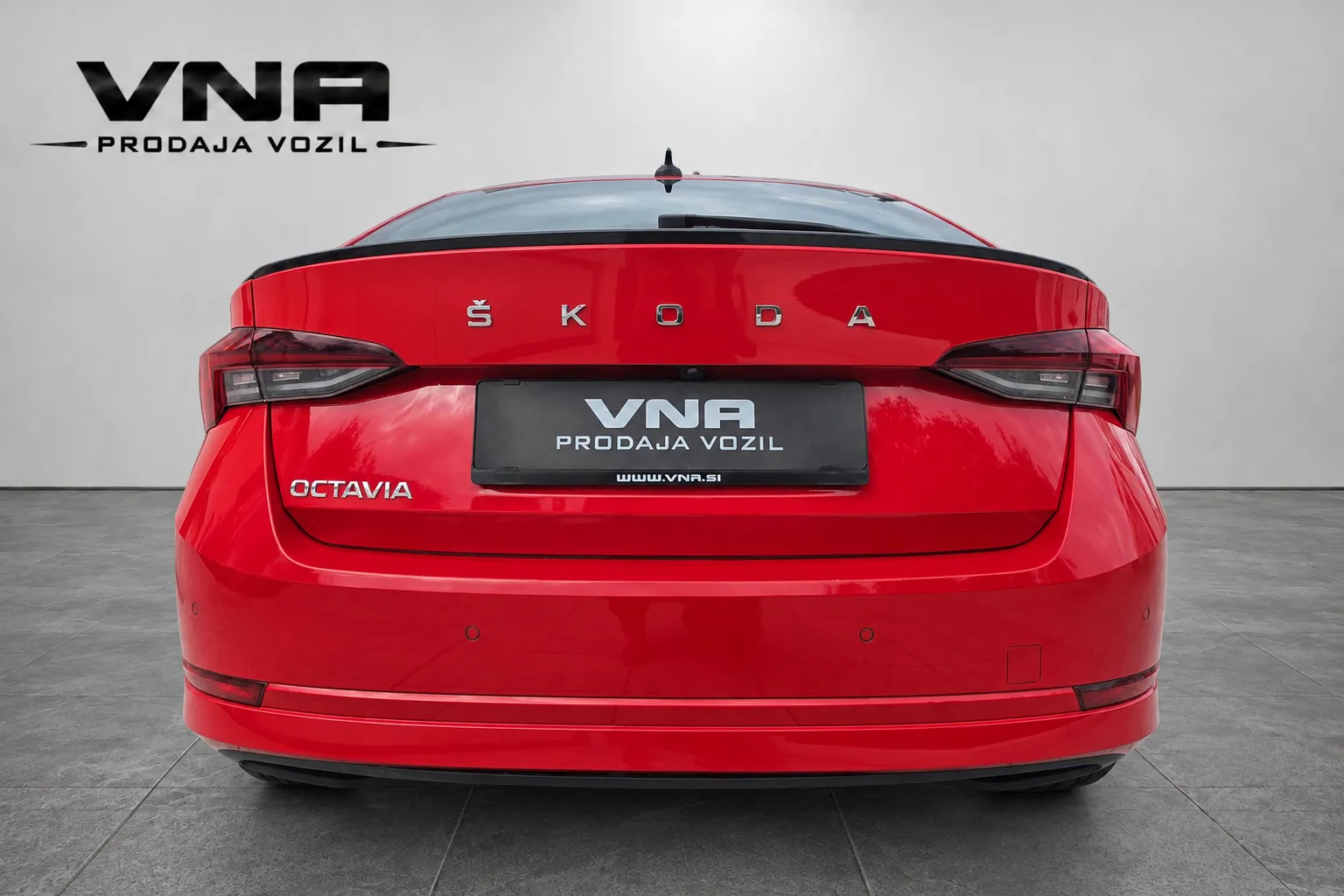 Zunanja slika - Škoda Octavia - 2.0 TDI DSG SPORT-LINE |VIRTUAL|MATRIX|TEMPOMAT| - 5