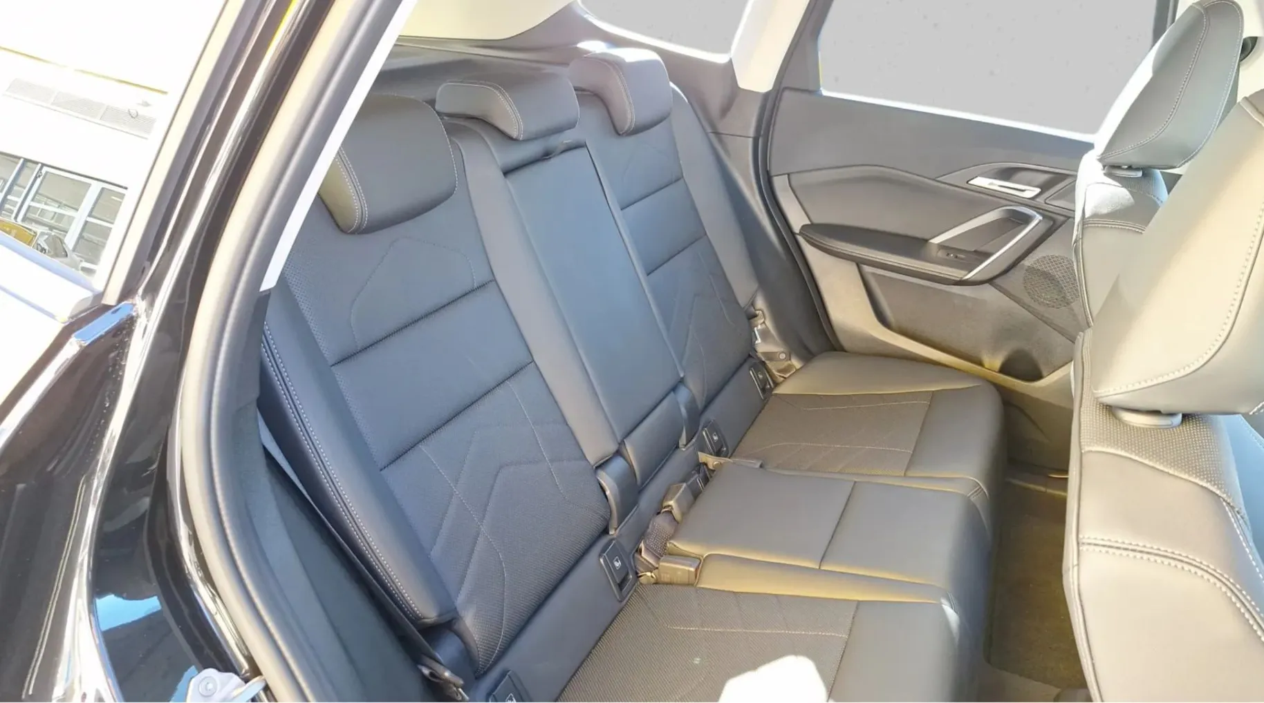 Zunanja slika - BMW X1 - serija :  xDrive25e X-LINE. SLO.LED - 14
