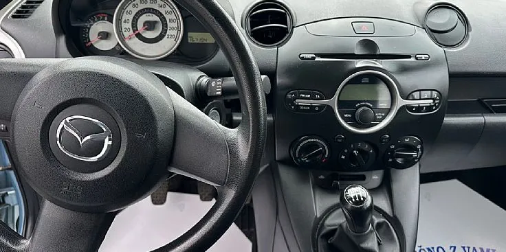 Zunanja slika - Mazda Mazda2 - 1.3i CE Plus - 9