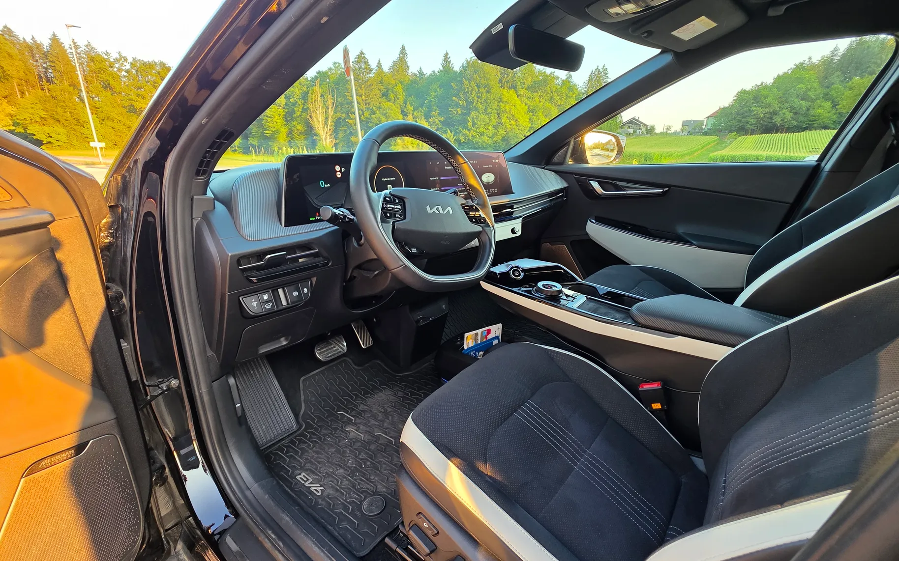 Notranja slika - KIA EV6 - 77,4kWh AWD GT-line Energy - 5