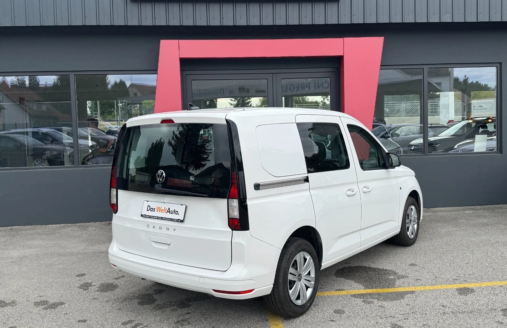Zunanja slika - Volkswagen Caddy - 2.0 TDI Life N1 - 4