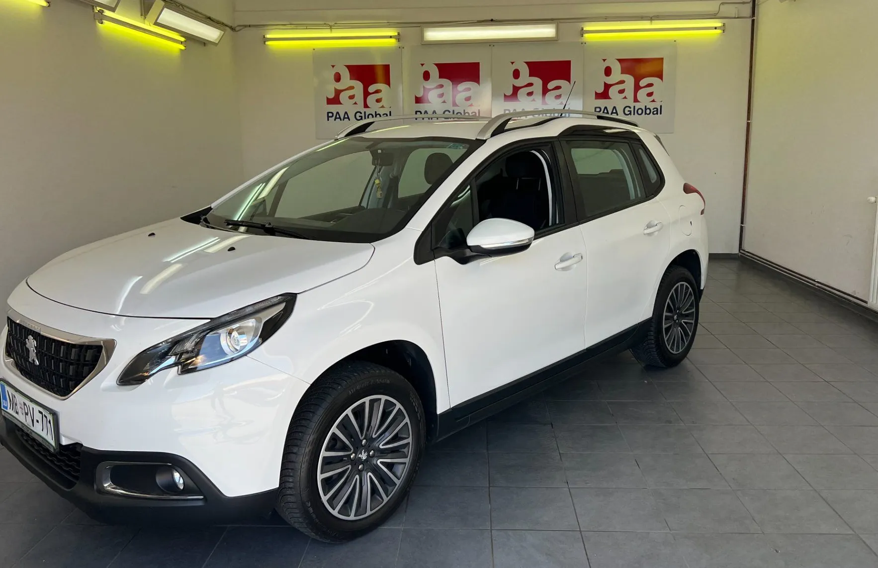 Zunanja slika - Peugeot 2008 - 1.2 PureTech 82 Active - 2