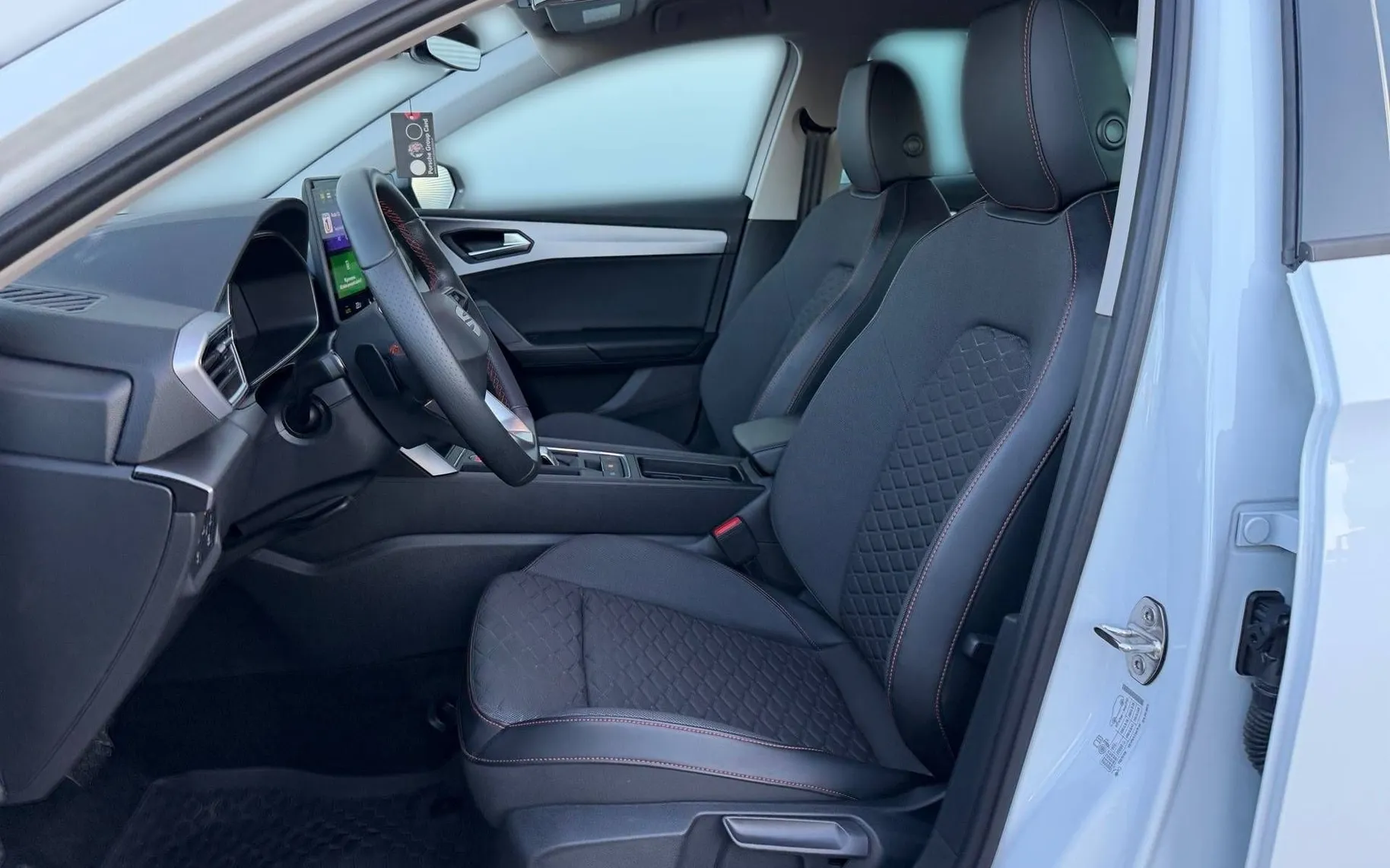 Notranja slika - Seat Leon - ST 1.5 eTSI FR DSG-SLO-LED-ACC-Vl.kljuka-Keyless.. - 7