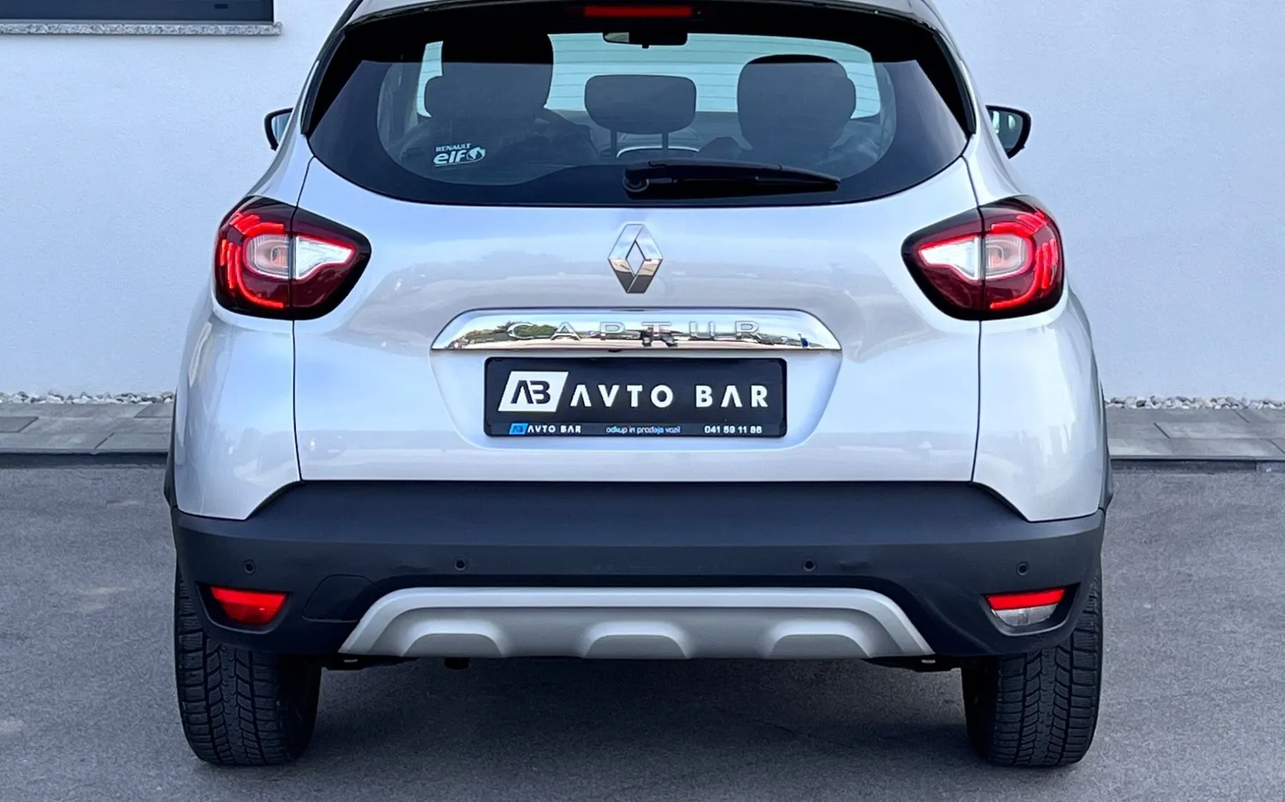 Notranja slika - Renault Captur - TCe+1.LAST+SLO+LED+NAVI+ALU+KEMERA - 7