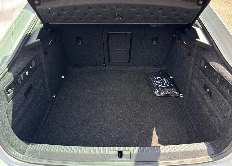 Zunanja slika - Škoda Superb - 2.0 TDI-LED-NAVI-MEMORY-18COL-PDC+KAM-GRETJE - 12