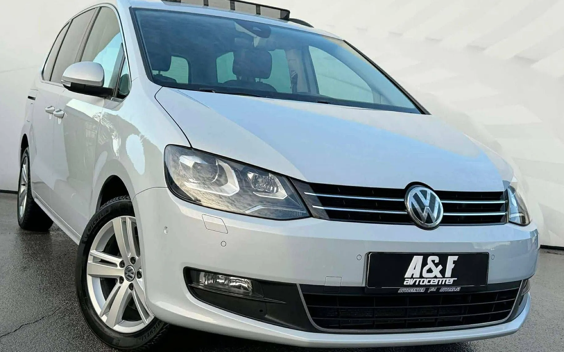 Zunanja slika - VW Sharan - 2.0 TDI-DSG-H LINE-PANORAMA-LIZING ZA TUJCE-KAME.. - 3