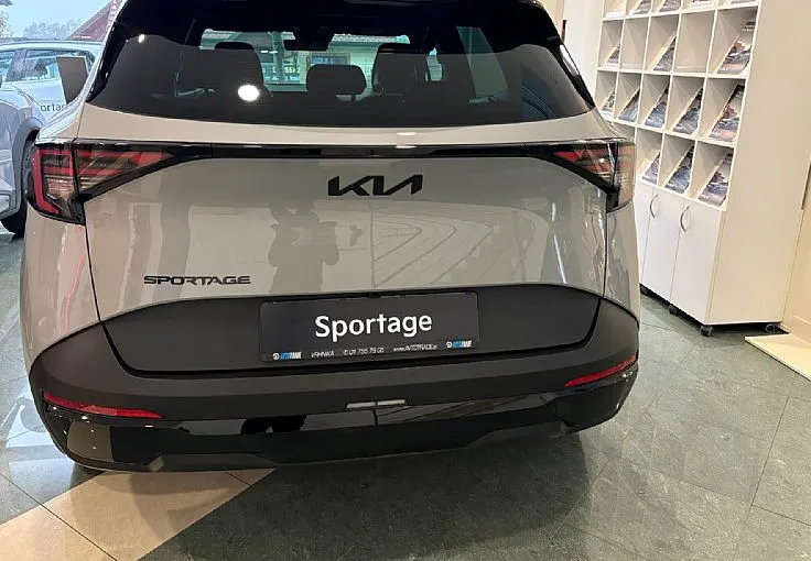 Zunanja slika - KIA Sportage - 2WD 1.6 T-GDI BLACK DESIGN ISG DCT - 9