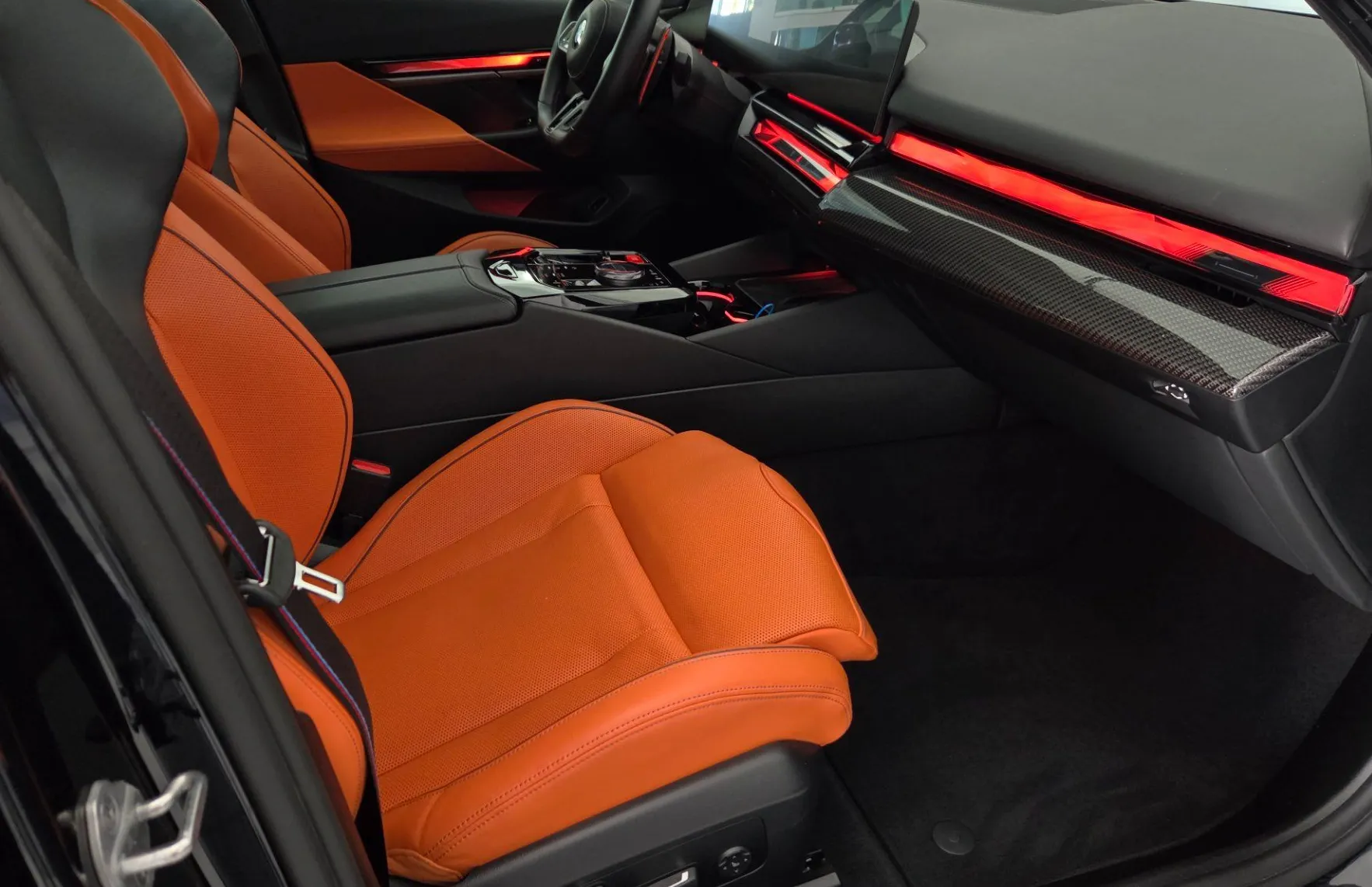 Zunanja slika - BMW M5 - Touring-RADAR-KLJUKA-KAM360-KEYLESS-HUD - 12
