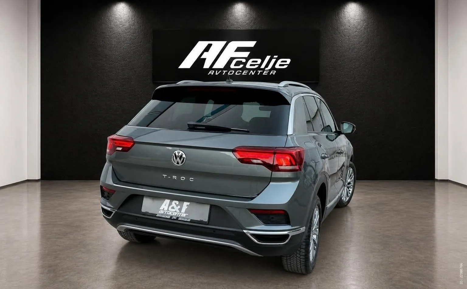 Zunanja slika - Volkswagen T-Roc - 1.6 TDI-VIRTUAL-FUL LED-KAMERA LIZING ZA TUJCE - 5