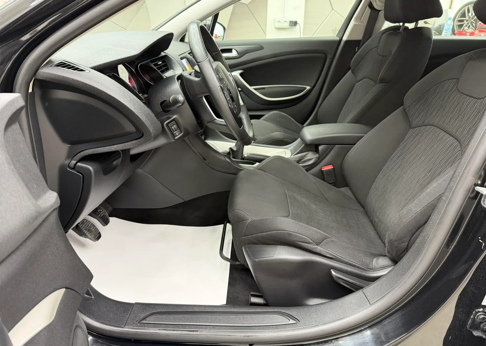 Zunanja slika - Citroën C5 Tourer - 2.0 HDI III - 5
