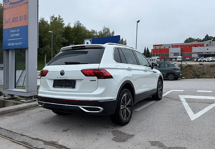Zunanja slika - Volkswagen Tiguan - 4motion 2.0 TDI BMT Elegance DSG TOOP STANJE - 6