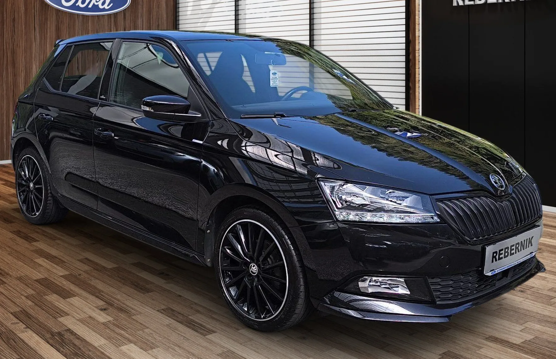 Zunanja slika - Škoda Fabia - 1.0 TSI Black Edition-SLO-1.LAST.- samo 80 TKM - 2