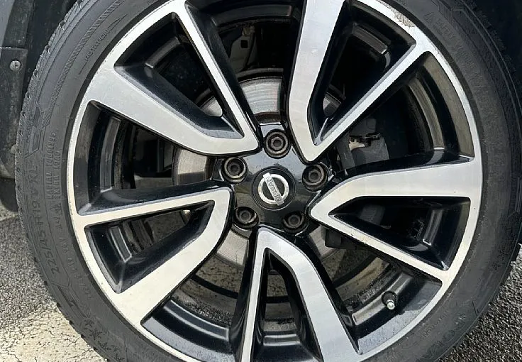 Zunanja slika - Nissan Qashqai - 1.6 dCi Tekna°°2.Lastnik°°Polna oprema - 5