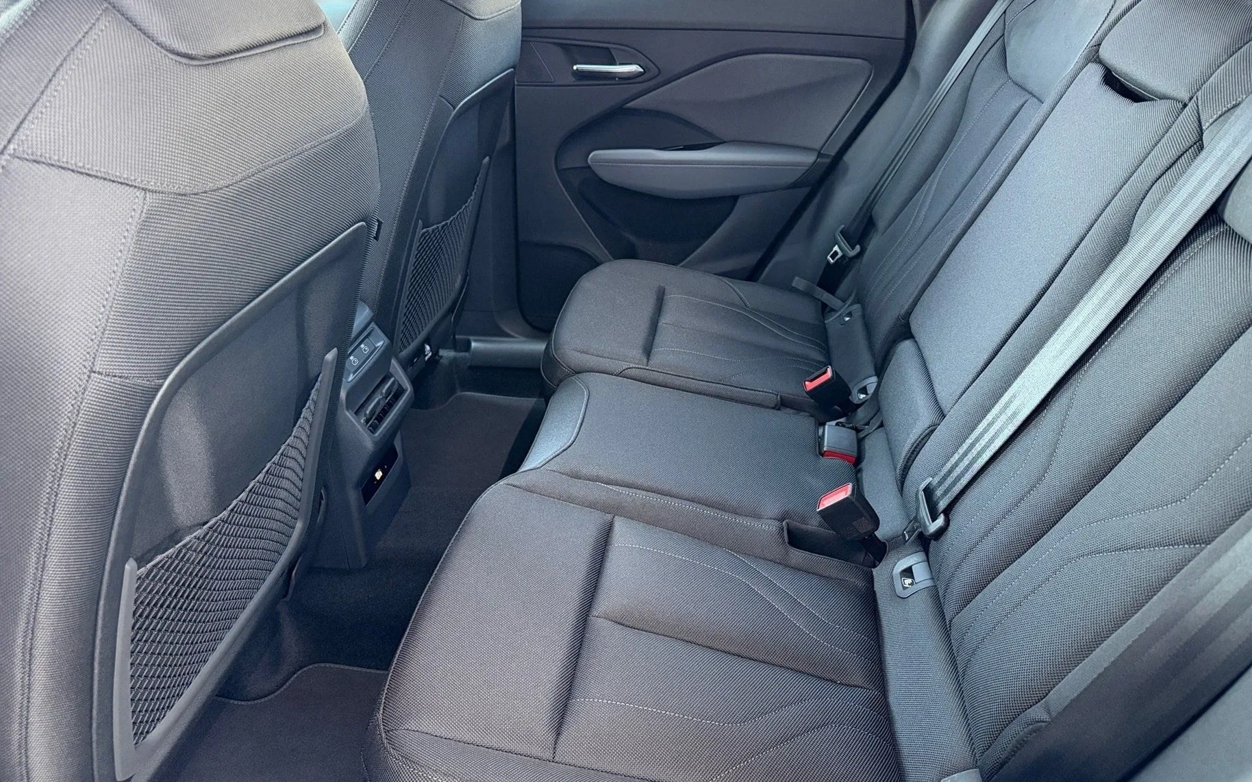 Notranja slika - Audi Q3 - TDI S tronic - 11