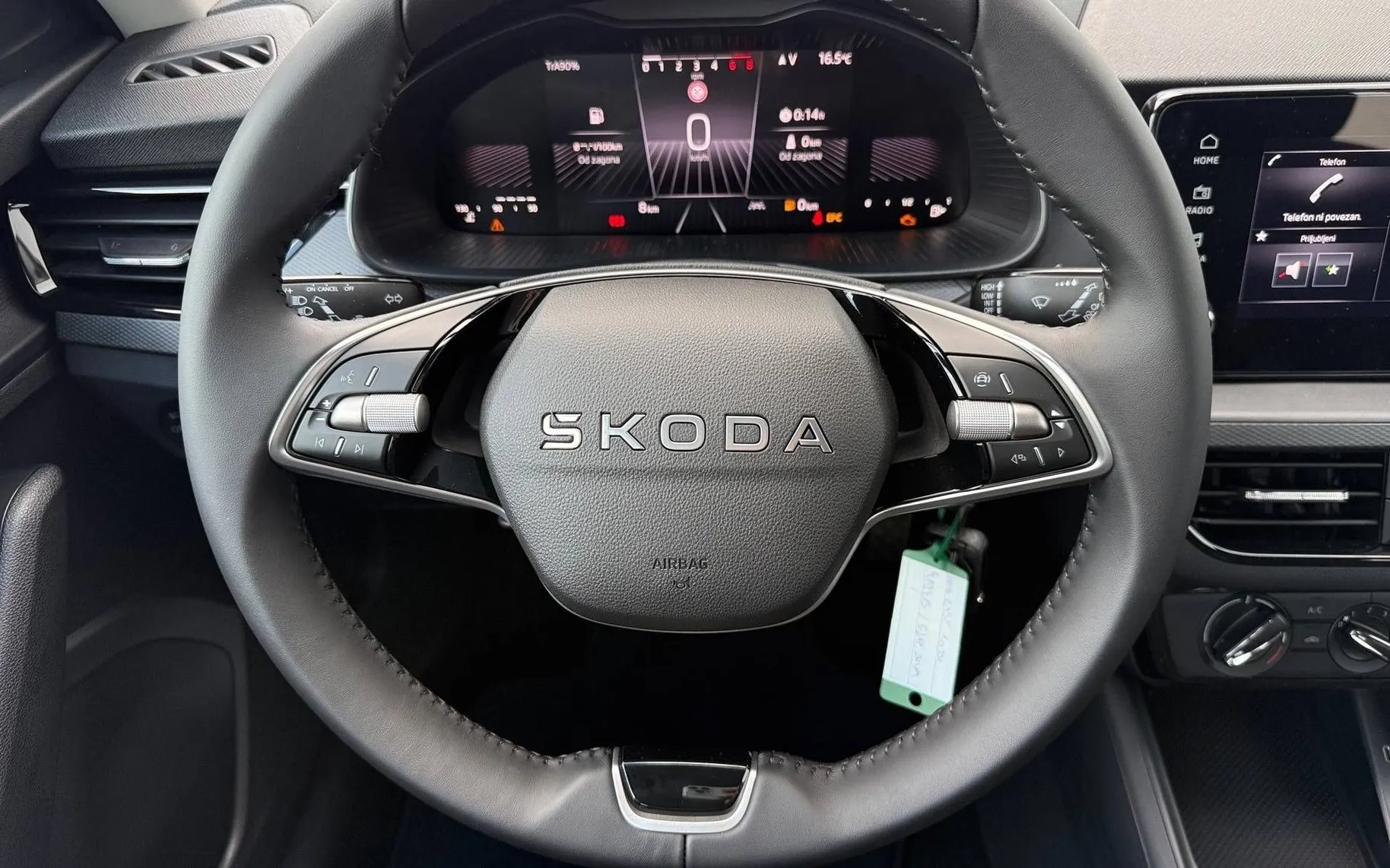 Notranja slika - Škoda Kamiq - 1.0 TSI Easy - 8