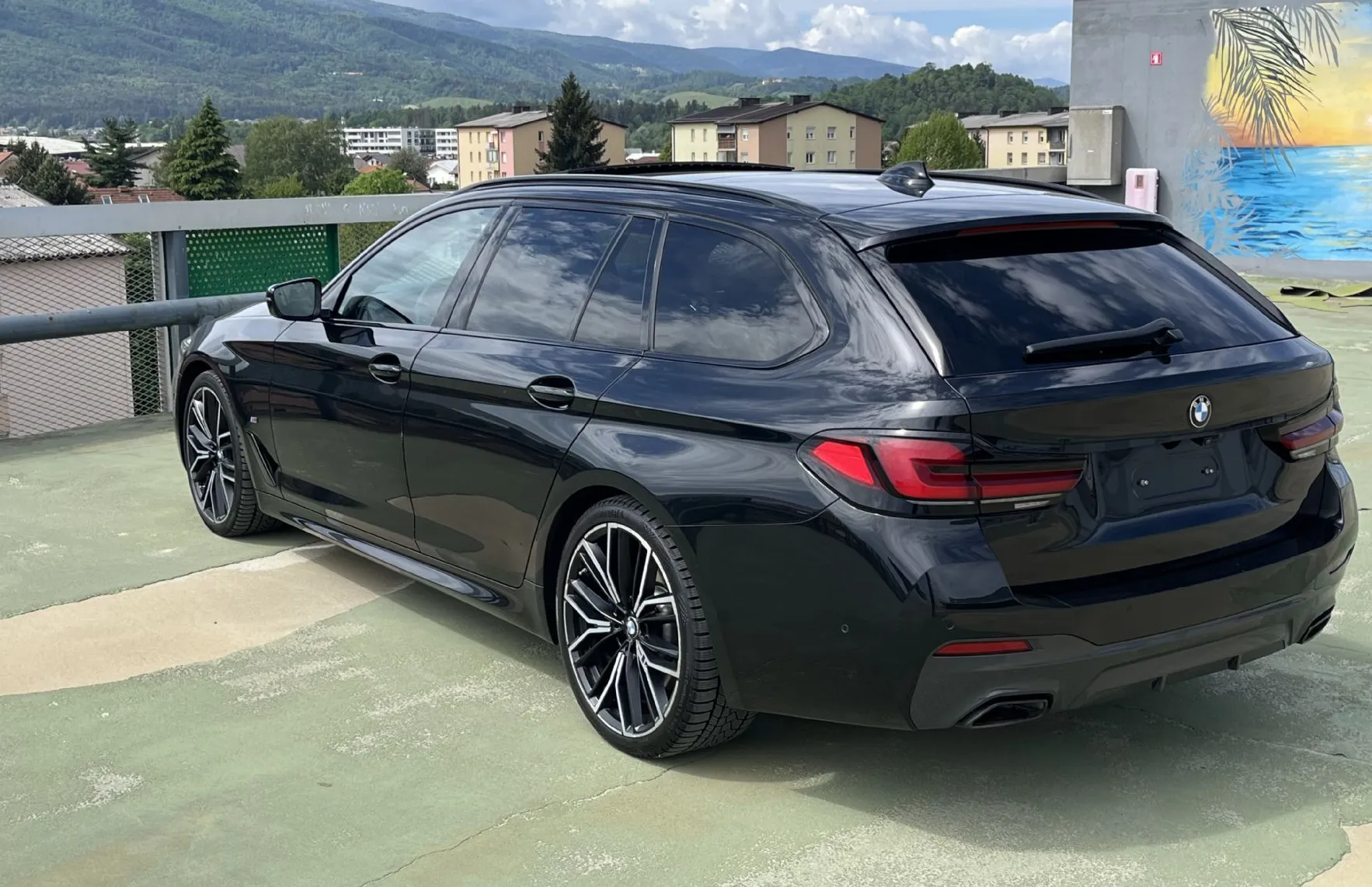 Zunanja slika - BMW Serija 5 - Touring: 540d xDrive Touring Avt. LASER. 360 KAM. PANORA - 6