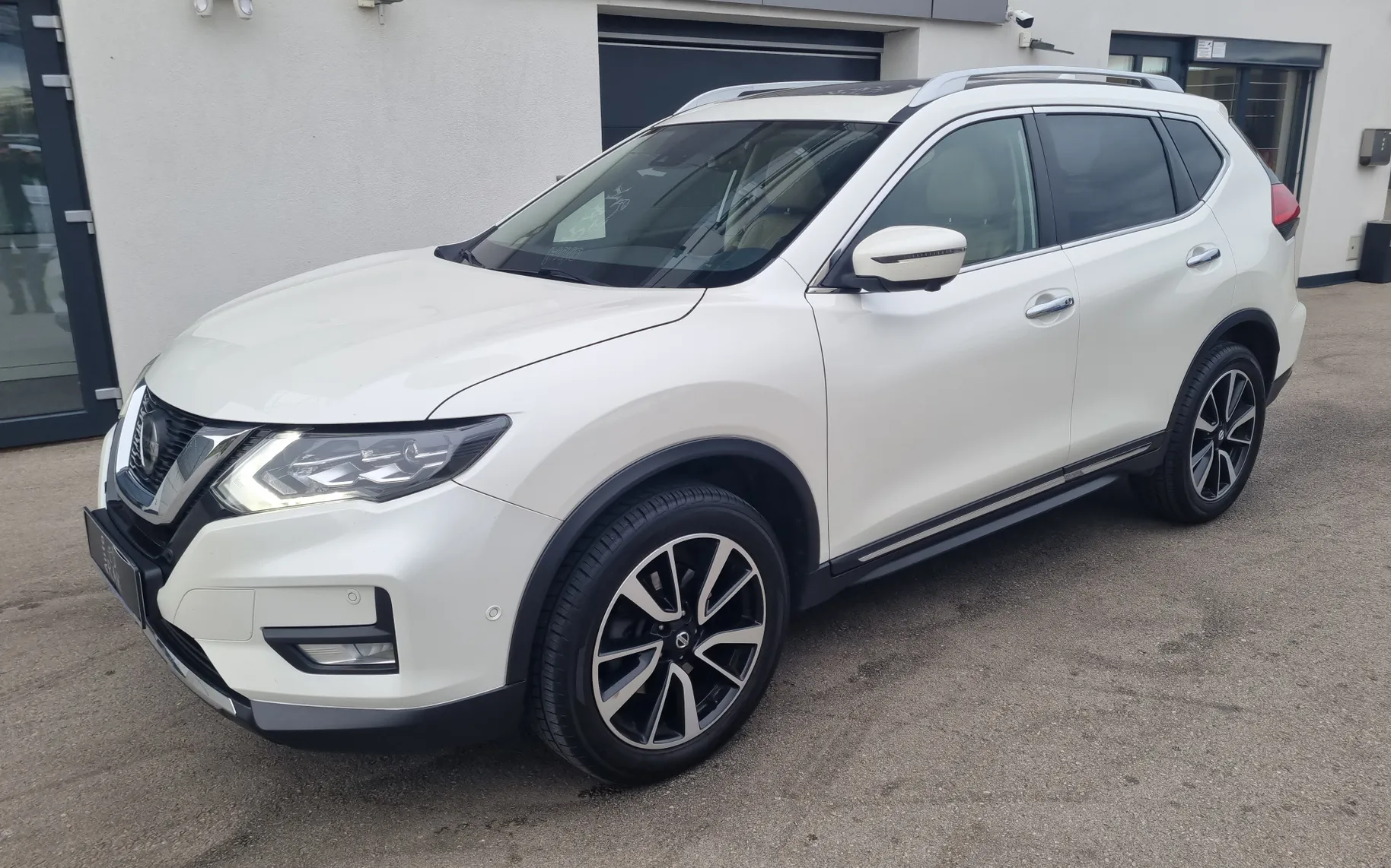 Zunanja slika - Nissan X-Trail - 4WD 1.7 dCi Tekna X-Tronic  1.LAS., 93106KM - 2