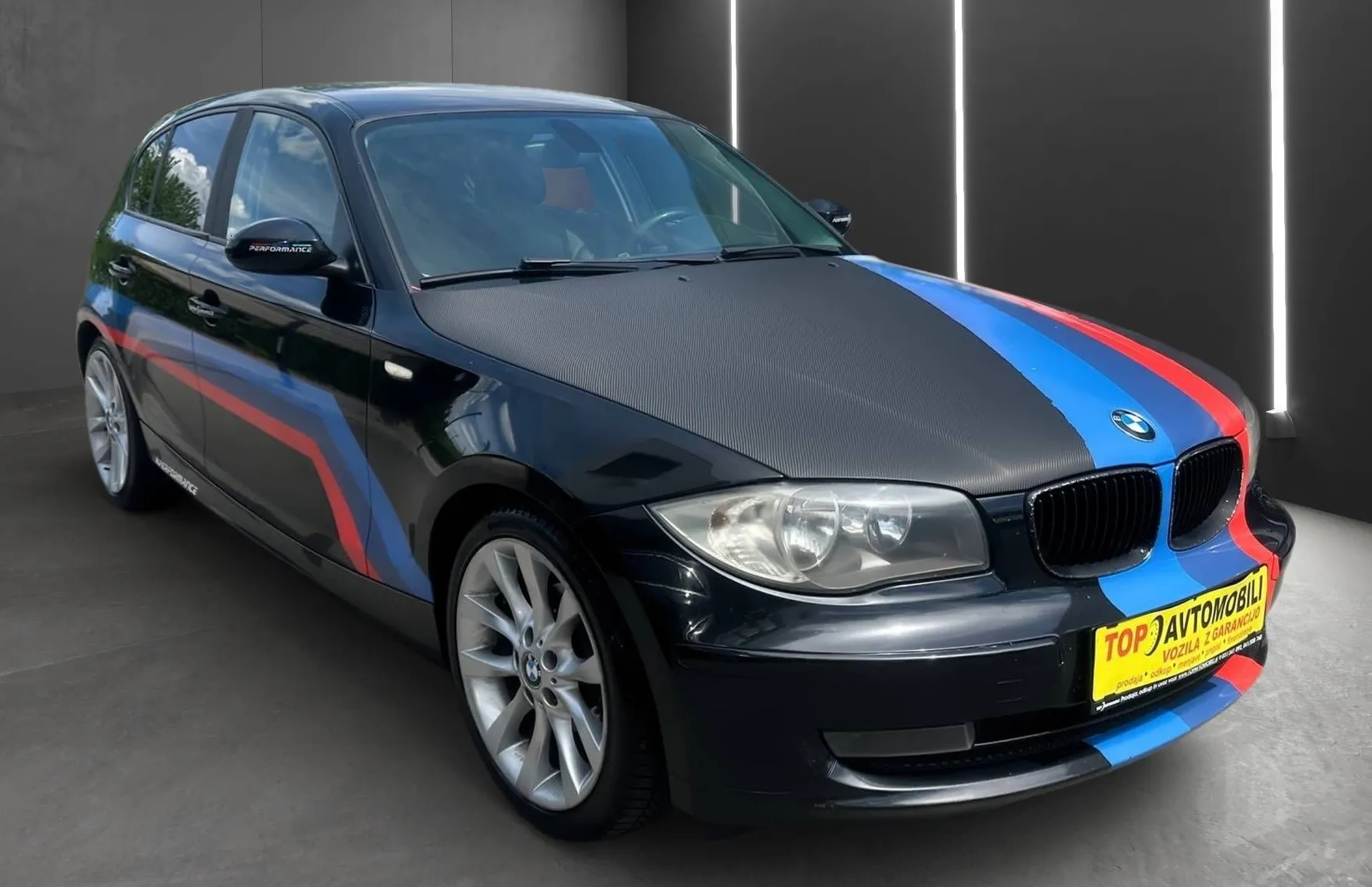 Zunanja slika - BMW Serija 1 - : 118d OPRAVLJEN VELIK SERVIS MOŽNOST BREZ POLOGA - 10