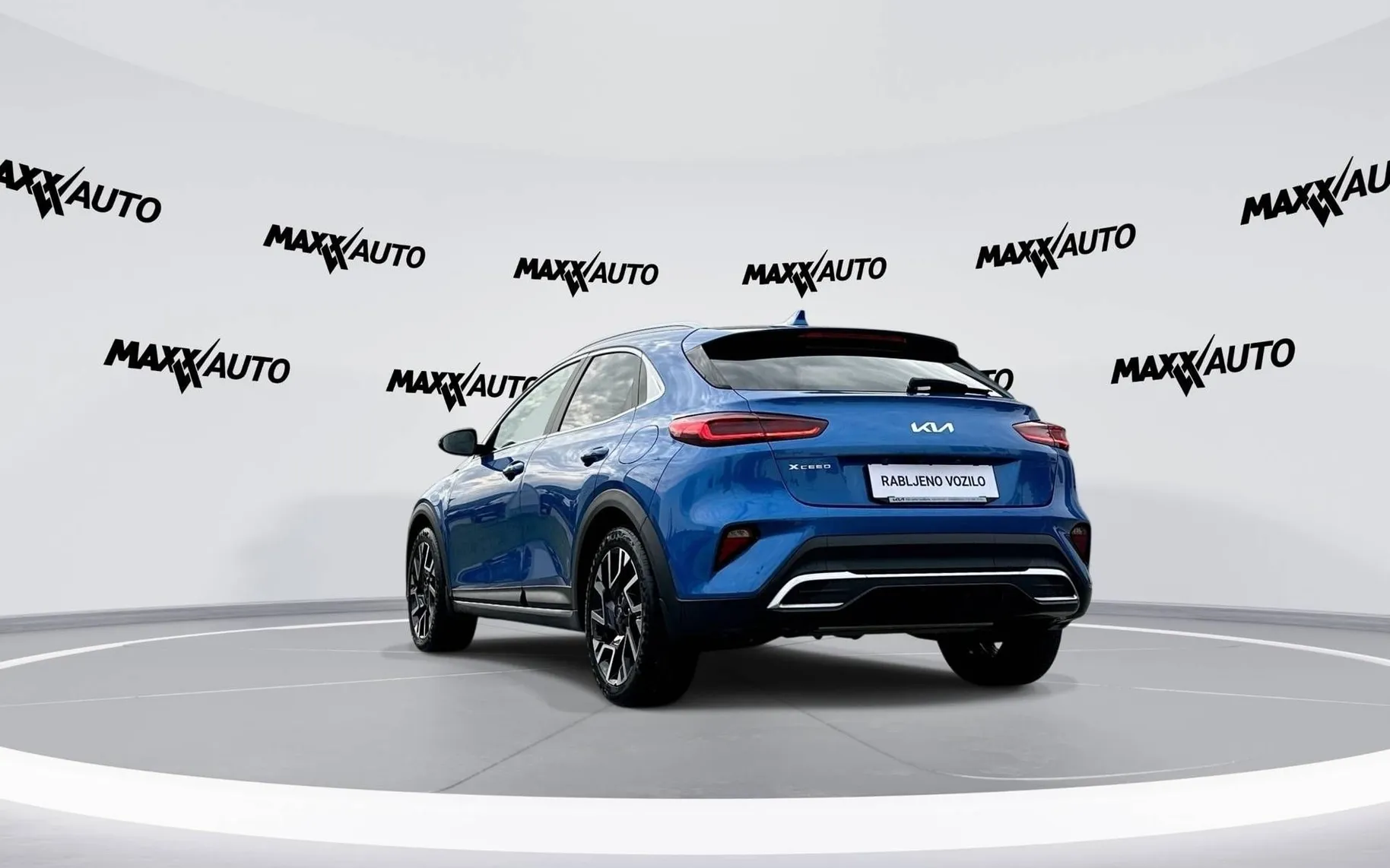 Notranja slika - KIA XCeed - 1.5 T-GDI EX WAY - 7