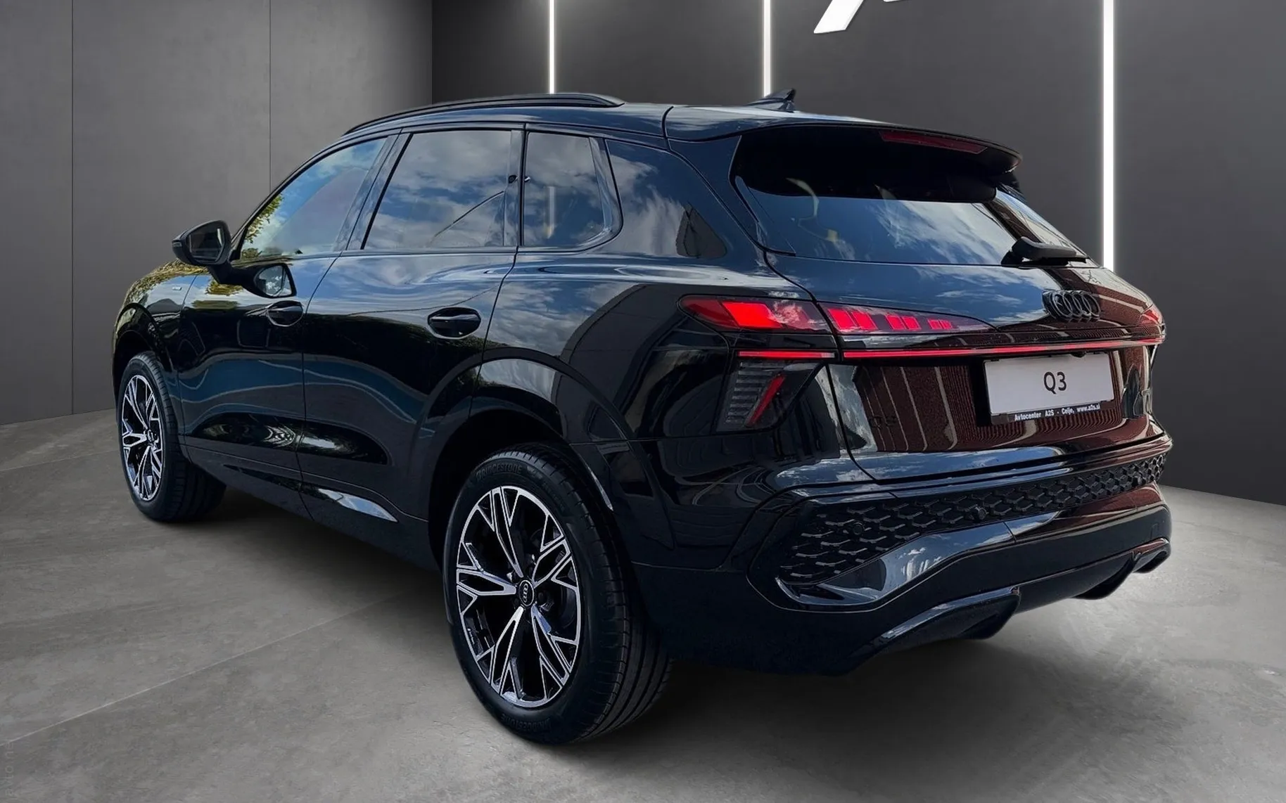 Zunanja slika - Audi Q3 - TFSI quattro S tronic - 4