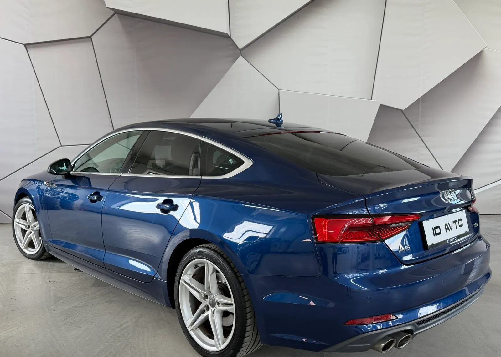 Zunanja slika - Audi A5 - Sportback 2,0 TDI Sport S tronic - 3