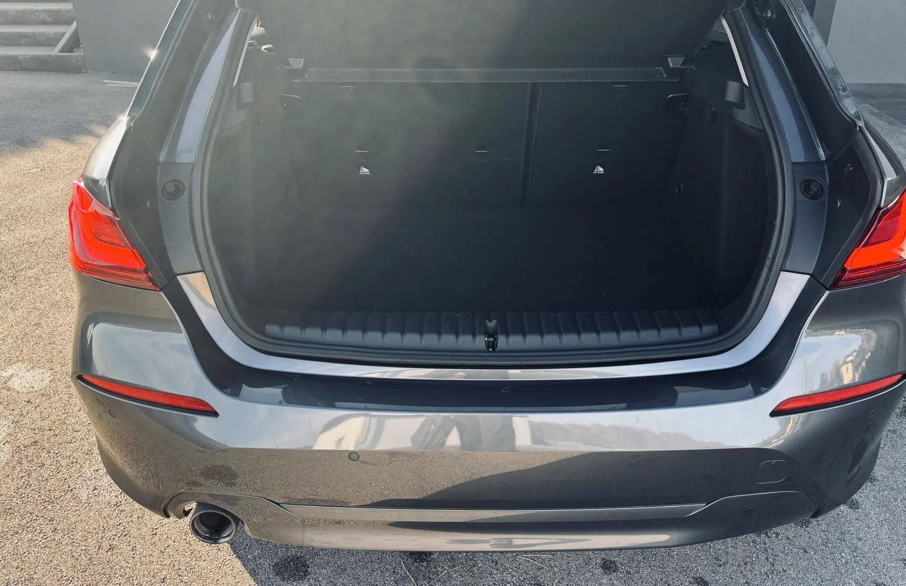 Zunanja slika - BMW Serija 1 - : 116d 68000 km LED Navi KeylessGo Kamera  Klima P.. - 11