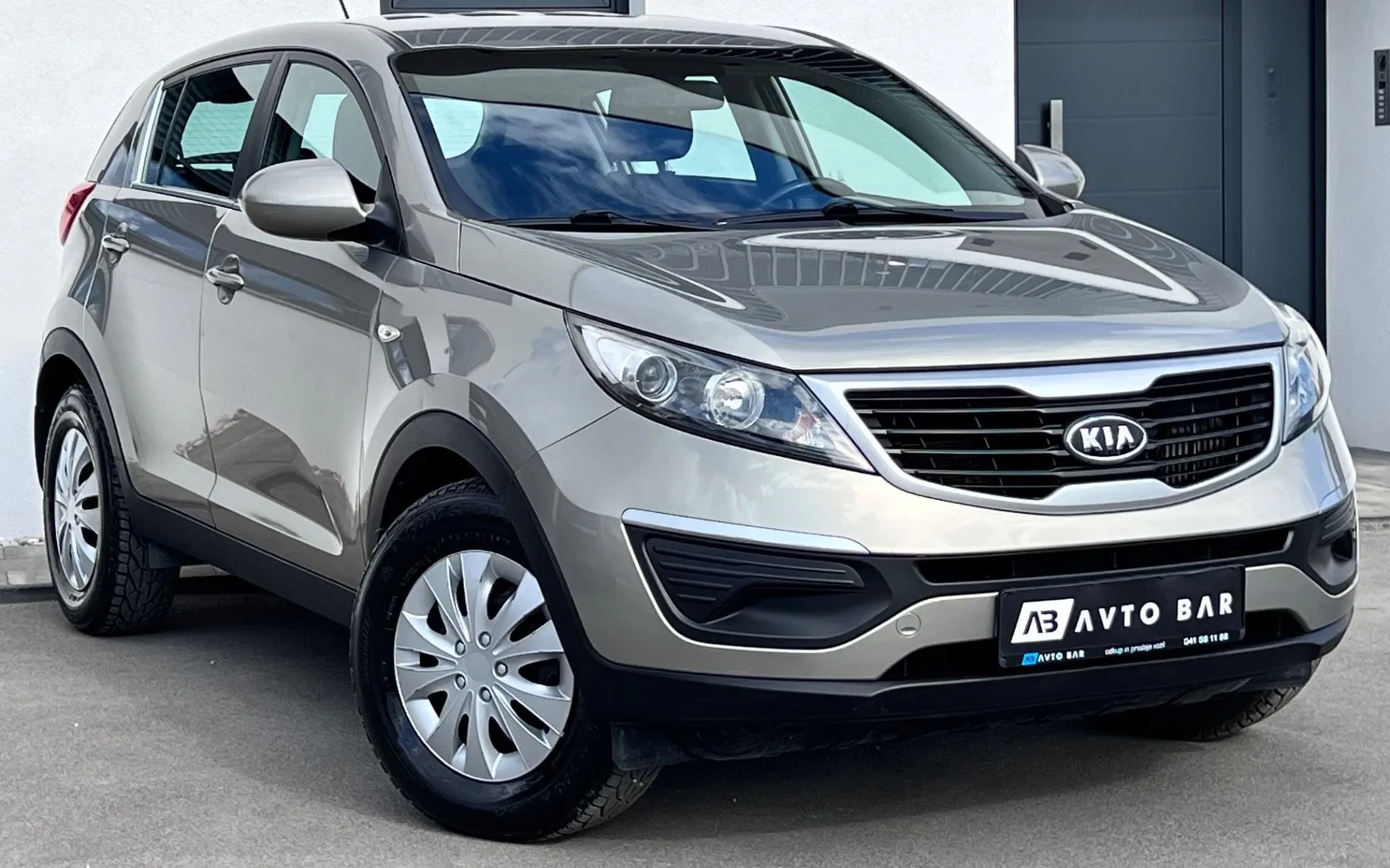 Zunanja slika - KIA Sportage - 1.7 CRDi+SLO... - 1