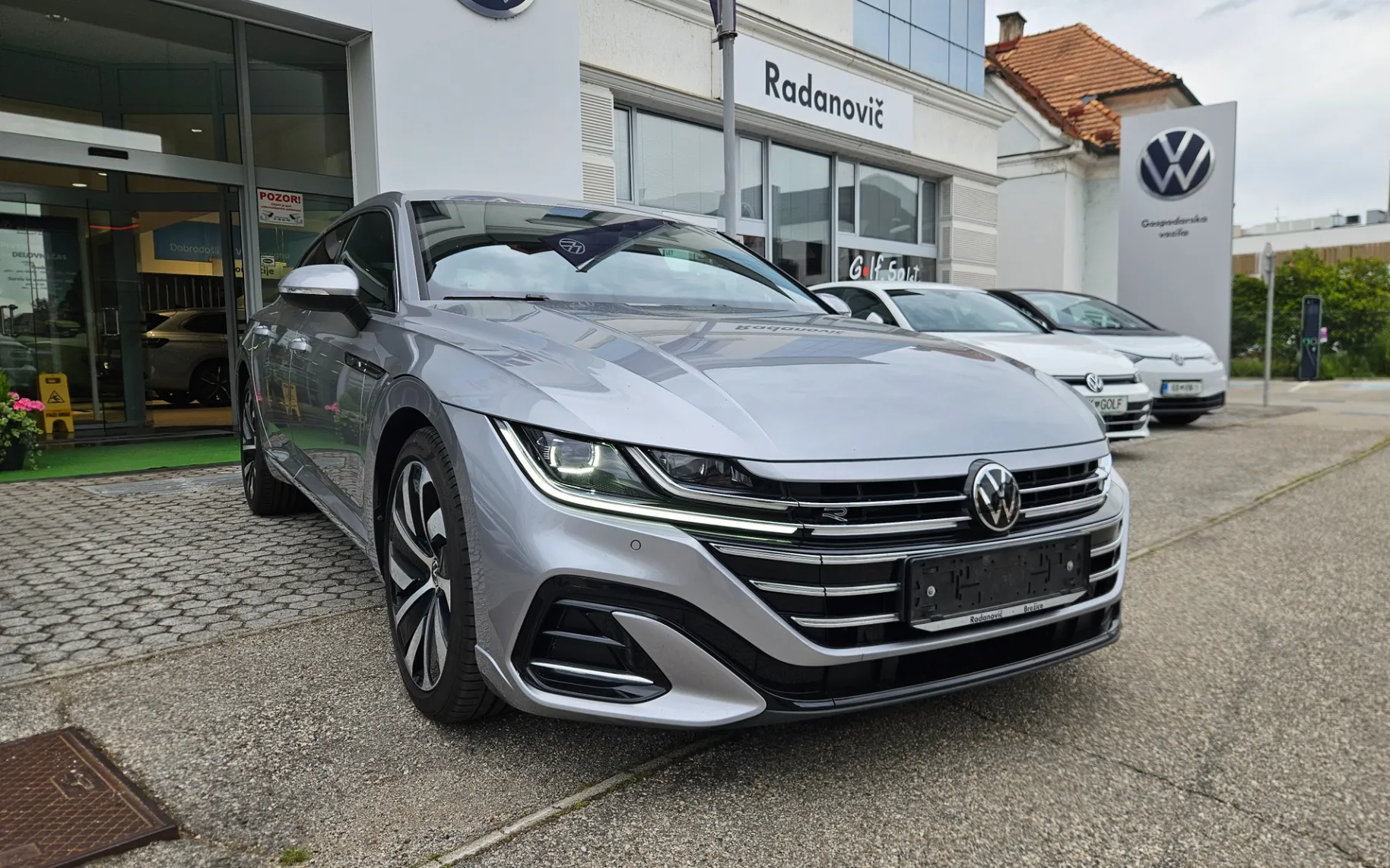 Zunanja slika - Volkswagen Arteon - 2.0 TDI BMT R-Line DSG - 1