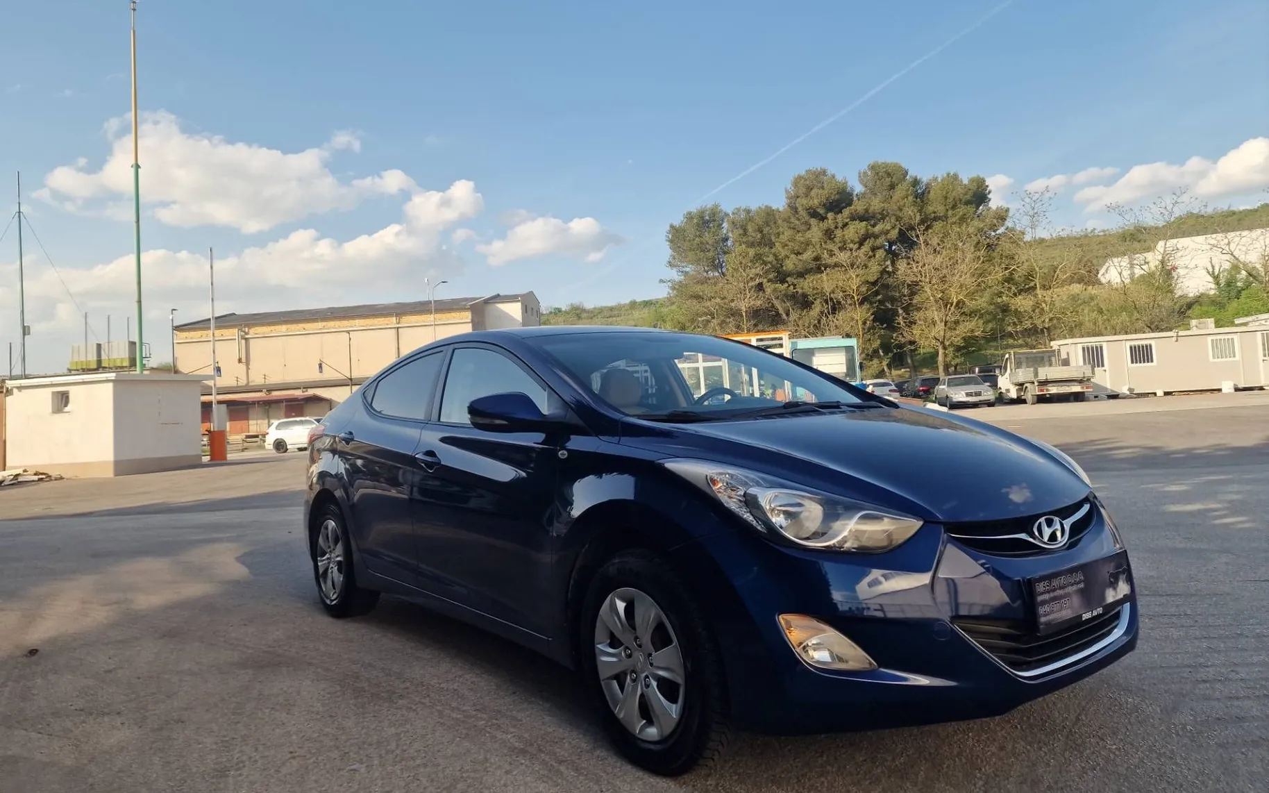 Zunanja slika - Hyundai Elantra - 1.6 MPI Life 1.LASTNIK SLO... - 1