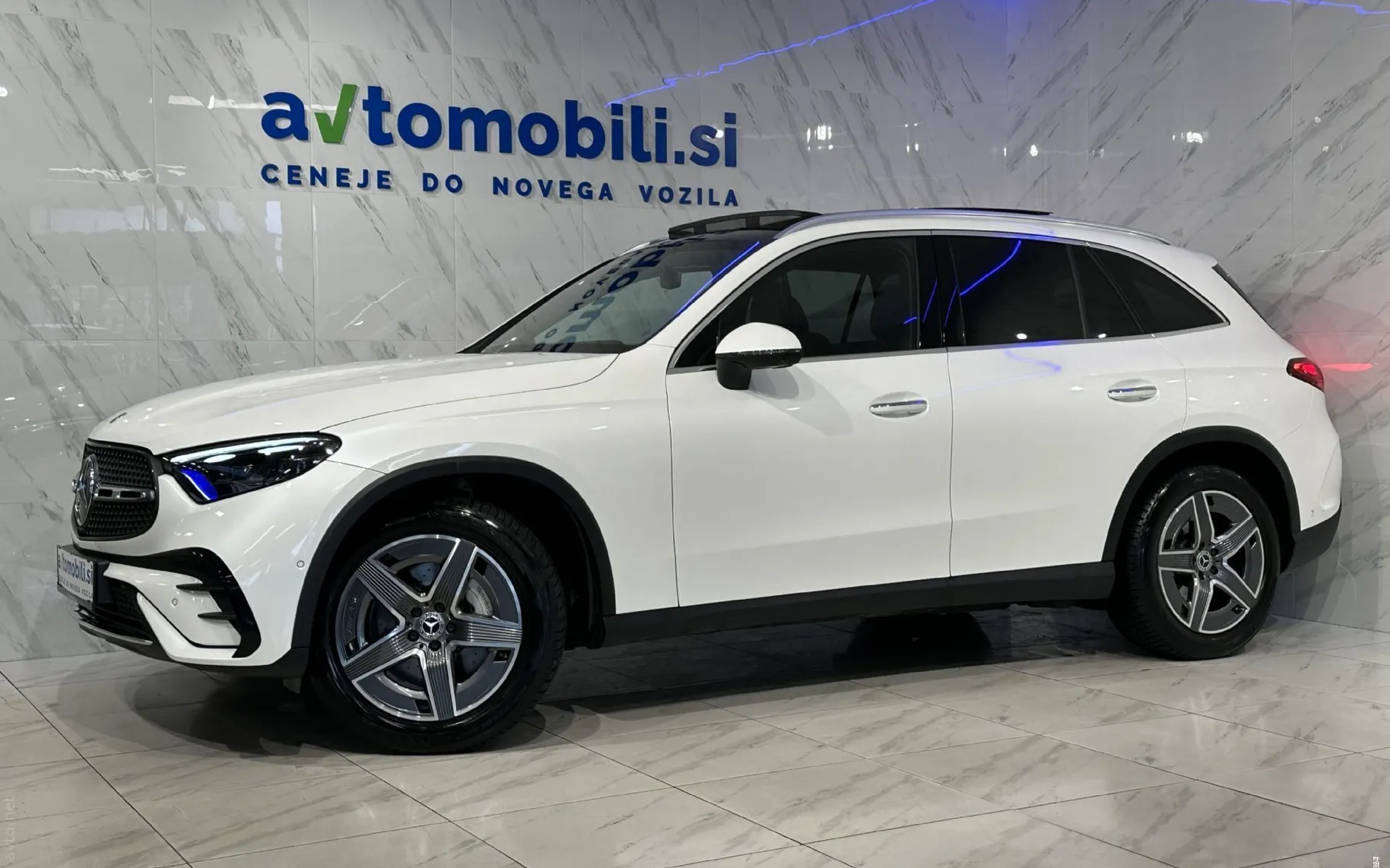 Zunanja slika - Mercedes-Benz GLC-Razred - 200|4Matic|AMG|Panorama|Memory|HUD|360K|Burmester. - 2
