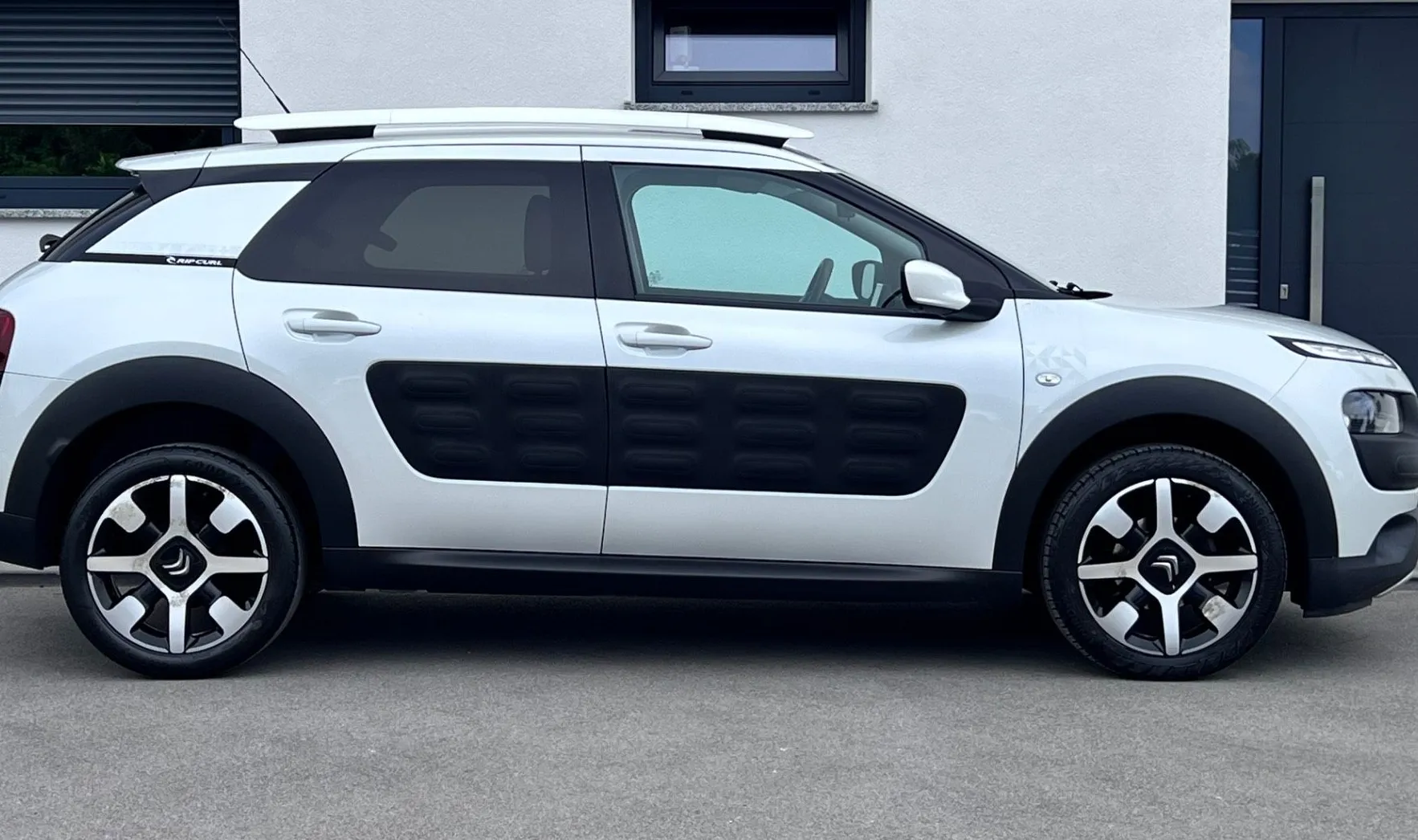 Zunanja slika - Citroën C4 Cactus - 1.2 THP PureTech S S Rip Curl... - 4