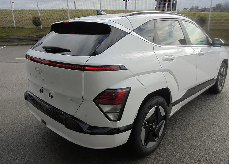 Zunanja slika - Hyundai Kona - BEV 48KWH PREMIUM°Winter°Topl.črp° - 2