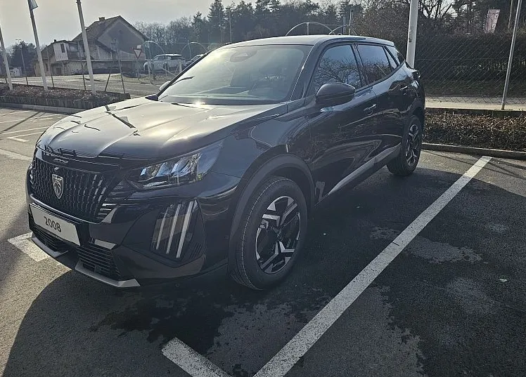 Zunanja slika - Peugeot 2008 - ALLURE PureTech 100 - 2