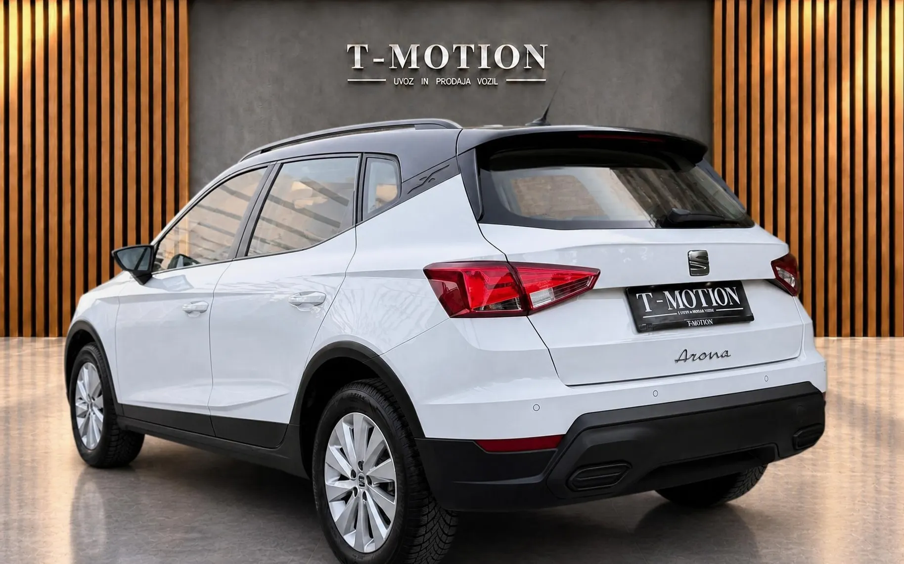 Zunanja slika - Seat Arona - 1.0 TSI|110ks|1.lastnica|SLO|kot nov|FINANCIRANJE - 4