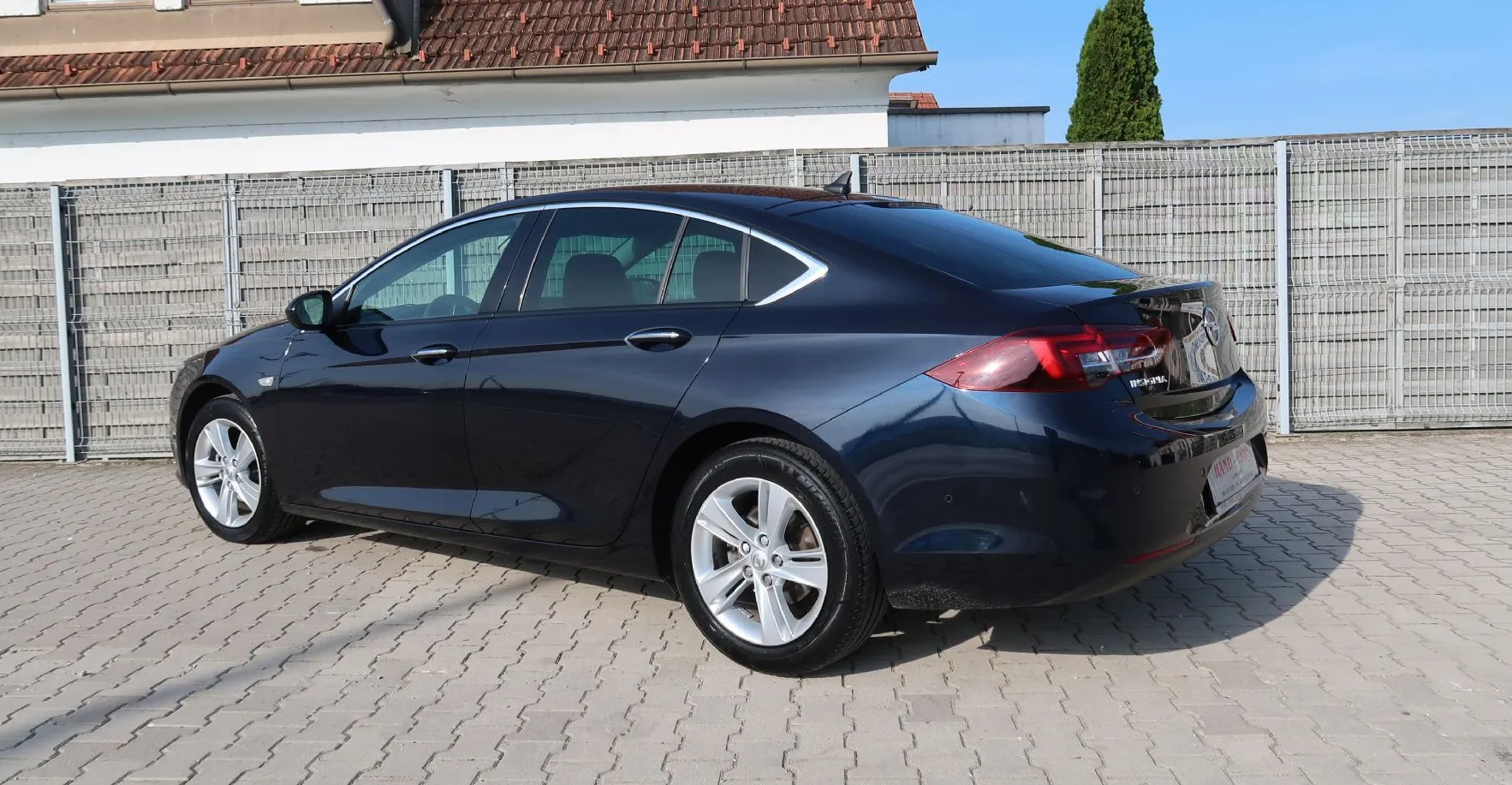 Zunanja slika - Opel Insignia - 1.6 ECOTEC CDTI 81KW INNOVATION-USNJE-KAMERA-LED - 4
