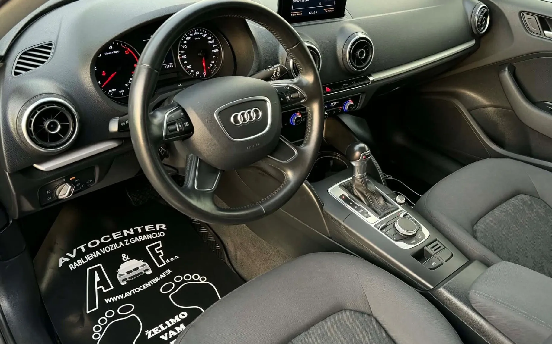 Notranja slika - Audi A3 - 1.6 TDI-S TRONIC-XENON+LED-LIZING ZA TUJCE-NAVI- - 10
