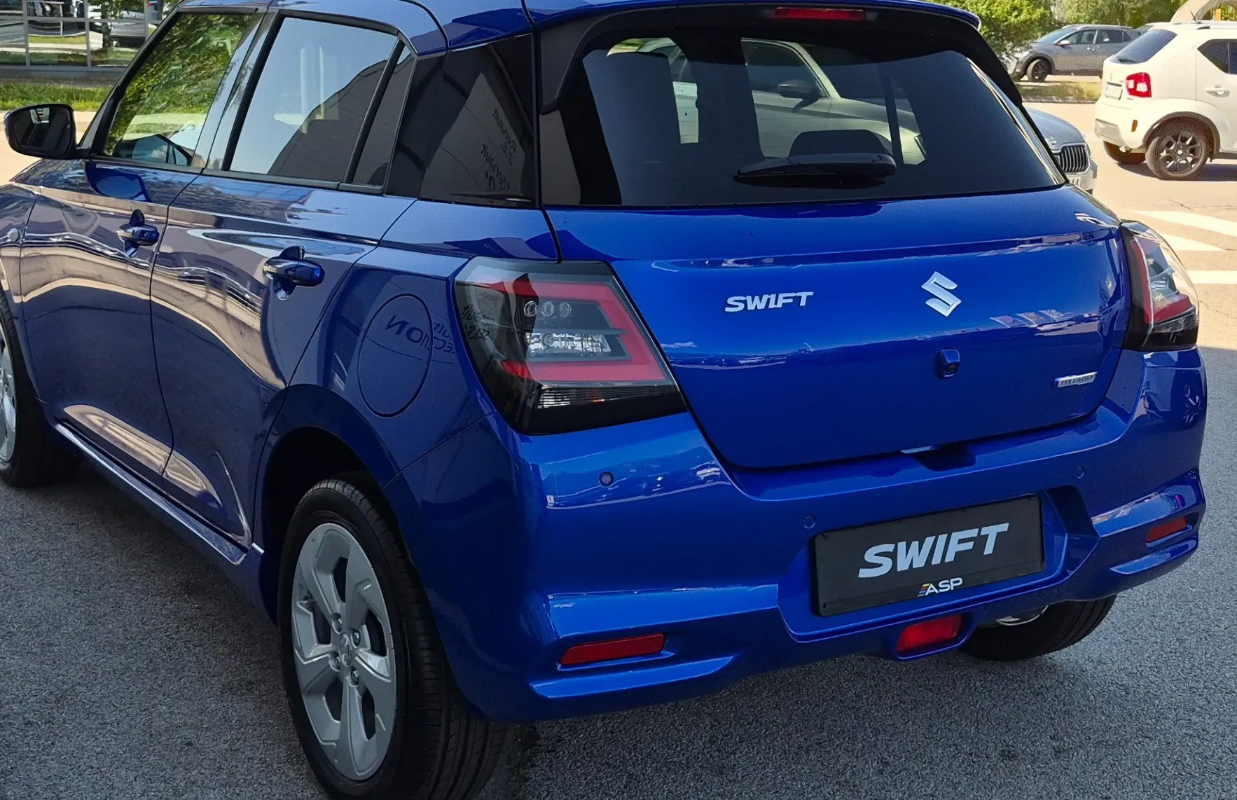 Zunanja slika - Suzuki Swift - 1.2 Dualjet AllGrip Hibrid Premium - 7