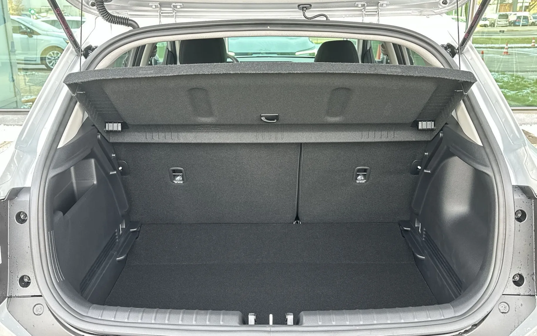 Notranja slika - KIA Stonic - 1.0 T-GDi EX Pulse DCT - 33