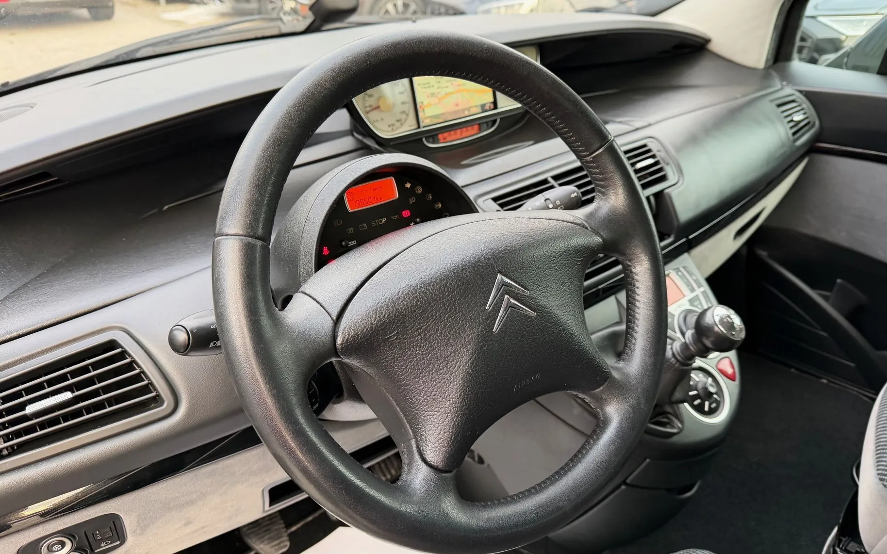 Zunanja slika - Citroën C8 - Tendance 2.0 HDi 160 BVM6 XENON 7 SEDEŽEV NAVI - 16