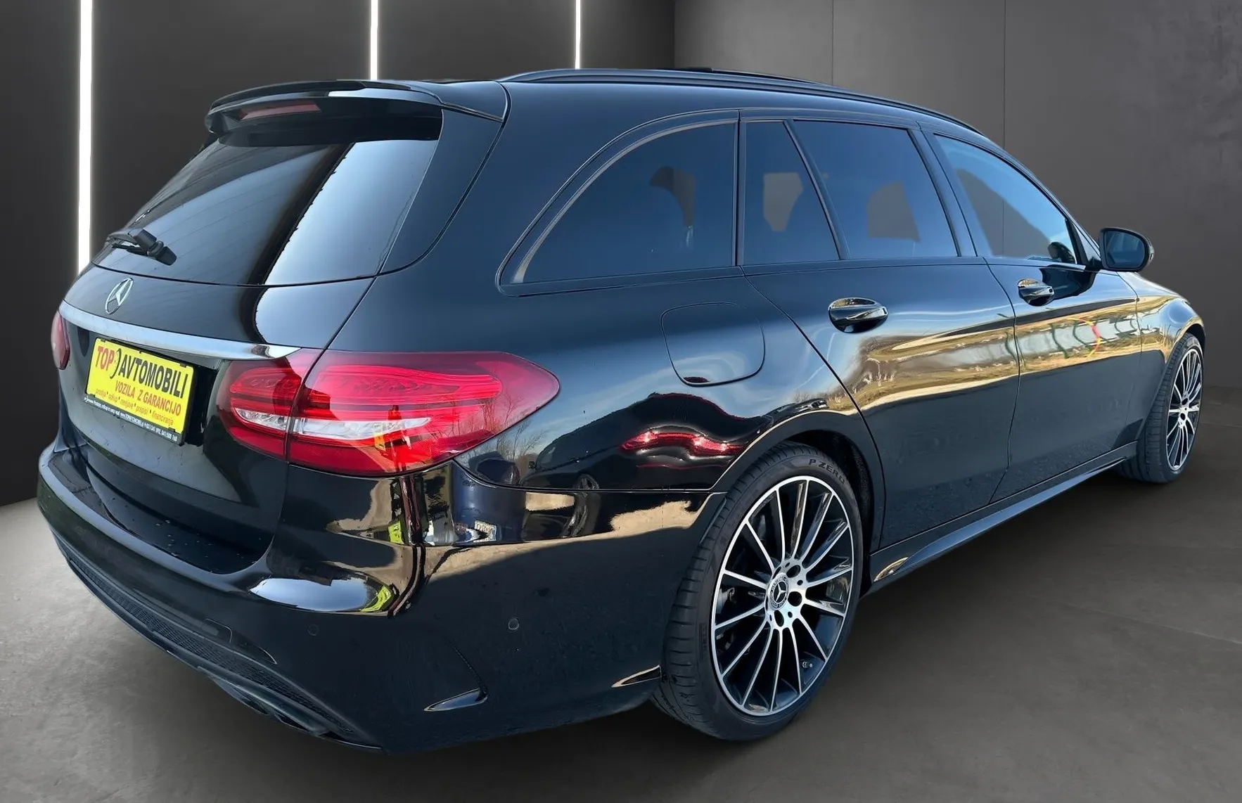 Zunanja slika - Mercedes-Benz C-Razred - 43 AMG 4MATIC MULTIBEAM PANO NAVI PDC 360 KAM TOP - 8