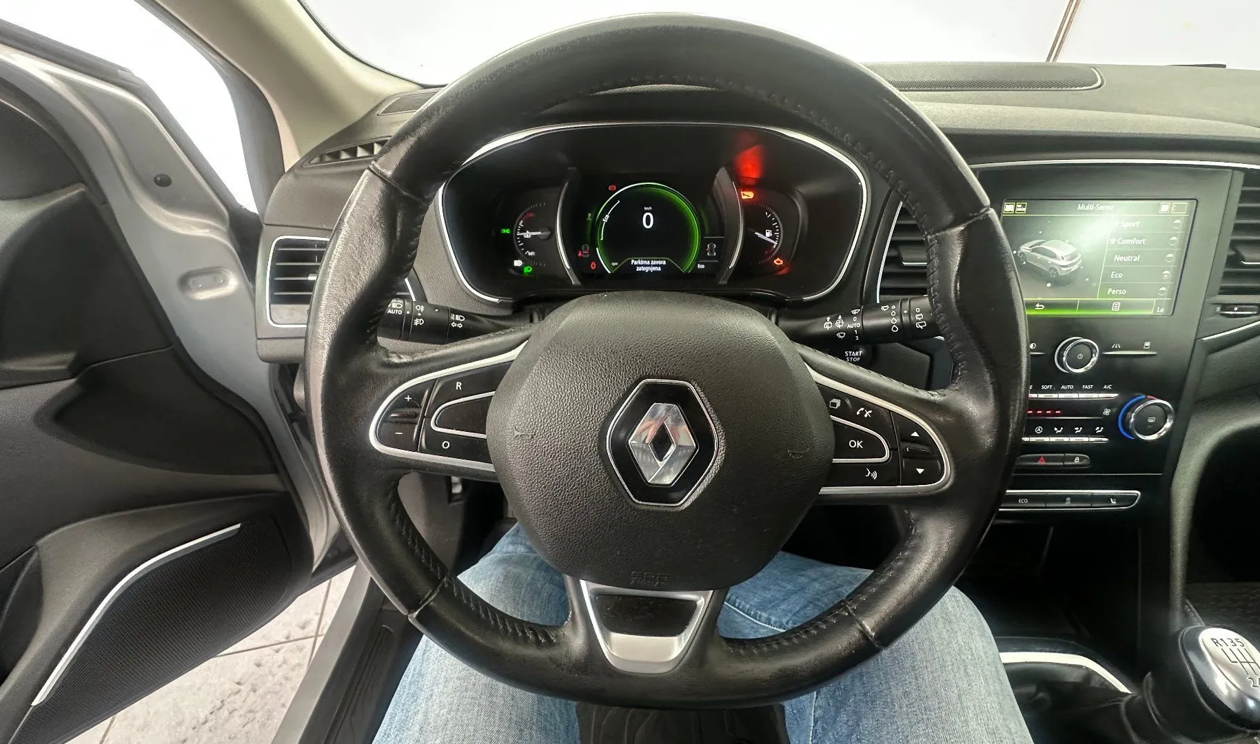 Zunanja slika - Renault Megane Limousine - Mégane Berline TCe 140.INTENSE.USNJE.SLOVENSKI.1 LASTNIK - 16