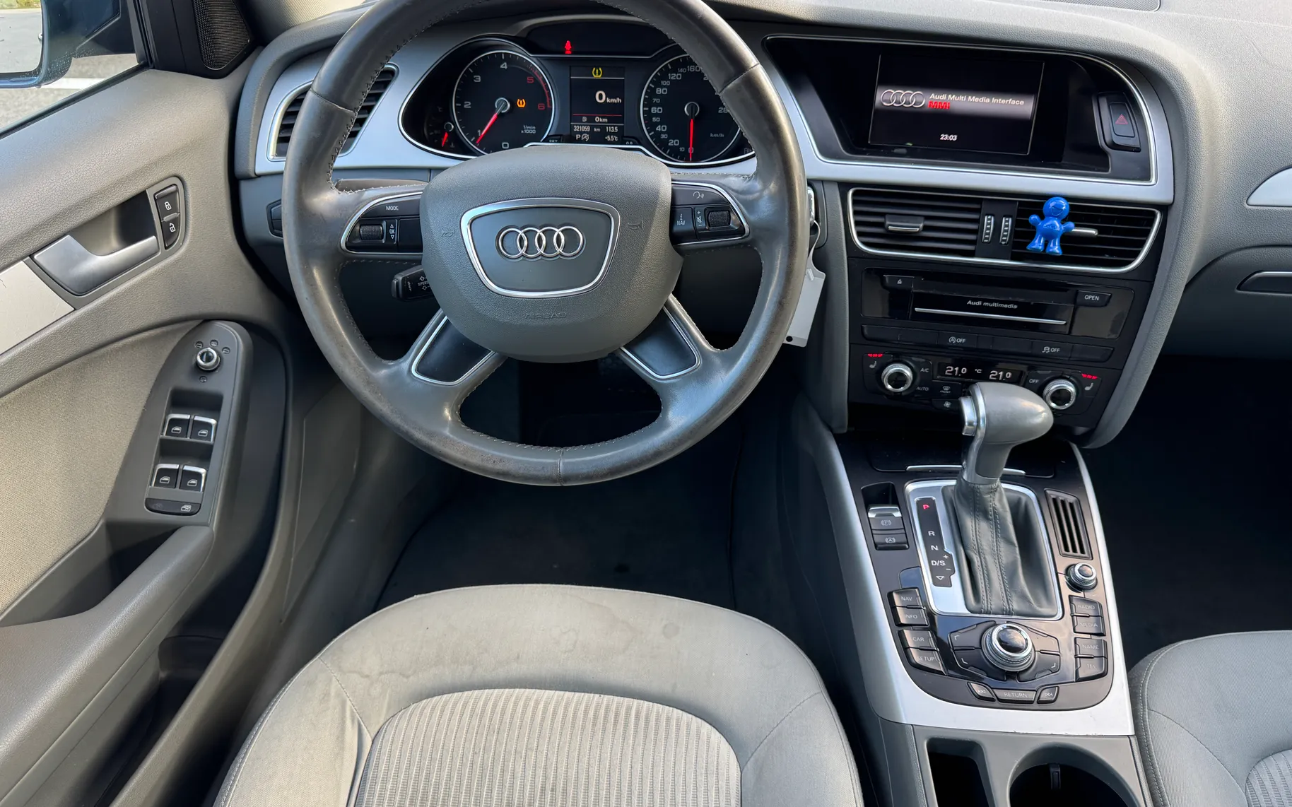 Notranja slika - Audi A4 - Avant 2,0 TDI Multitronic - 5