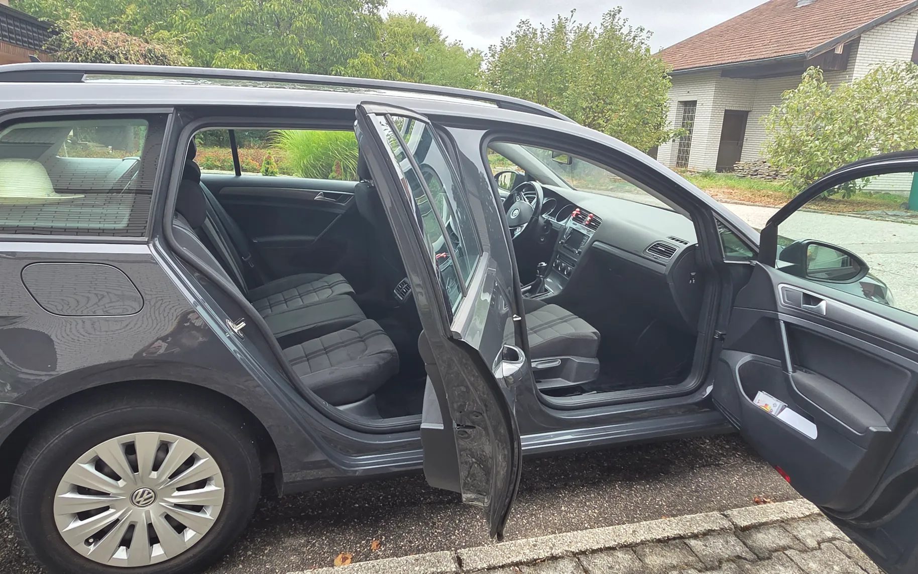 Zunanja slika - Volkswagen Golf - Variant 1.6 TDI BMT Comfortline - 3