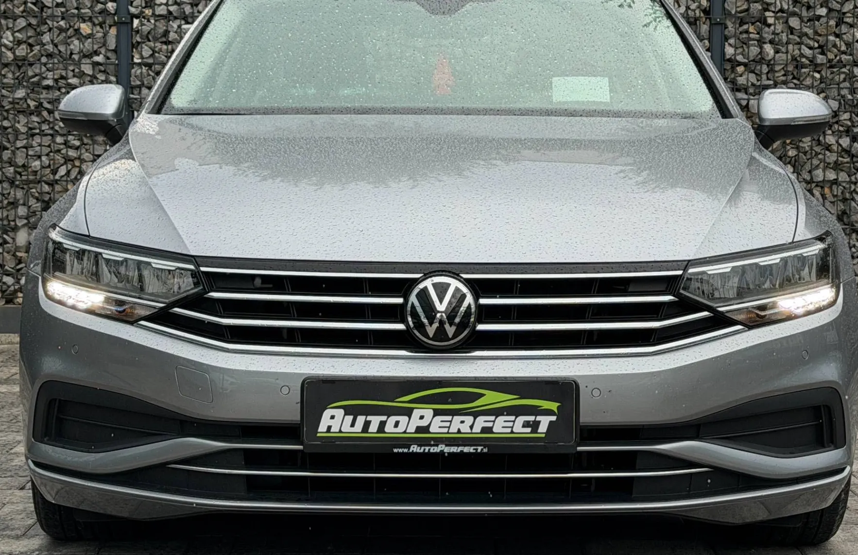 Zunanja slika - Volkswagen Passat - 2.0 TDI BMT SCR DSG |SLO|KAM|3 CON.|NAVI| - 2