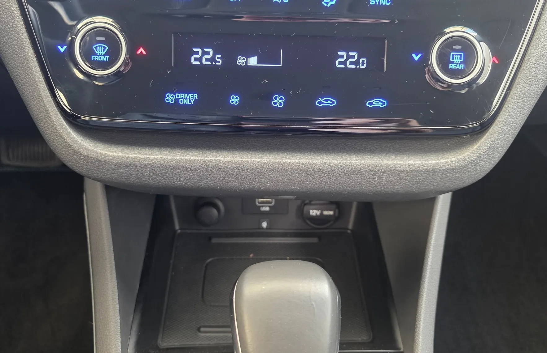 Zunanja slika - Hyundai Ioniq - - SLO-  LED - USNJE - KAMERA - MEMORY - FUL OPREMA - 12
