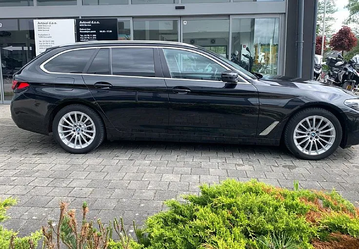 Zunanja slika - BMW Serija 5 - Touring: 520d Touring Avt. - 2