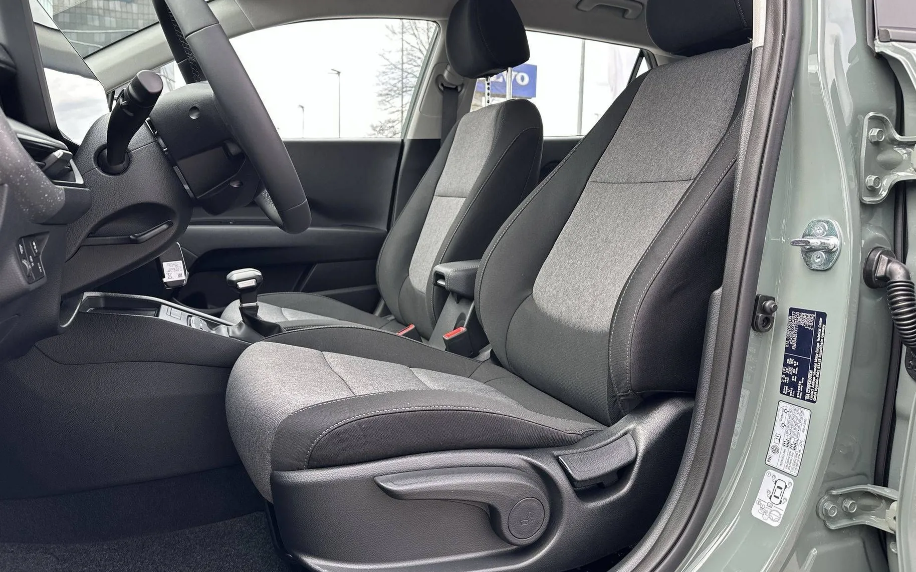 Zunanja slika - KIA Stonic - 1.0 T-GDi LX Life DCT - 10